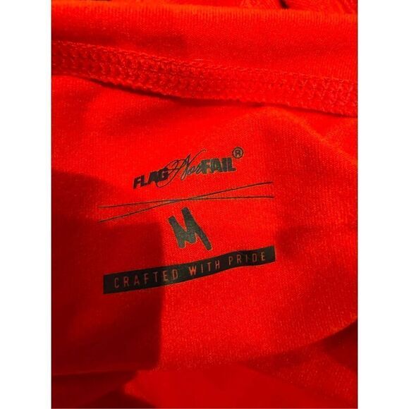 Flag nor Fail ladies Track Base Layer Hoodie in Red Size Medium - Picture 4 of 5